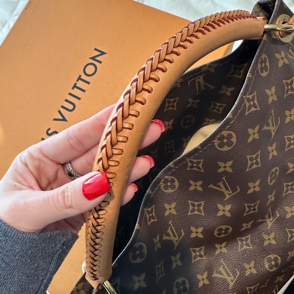 Louis Vuitton Artsy MM Purse - Picture 6 of 7